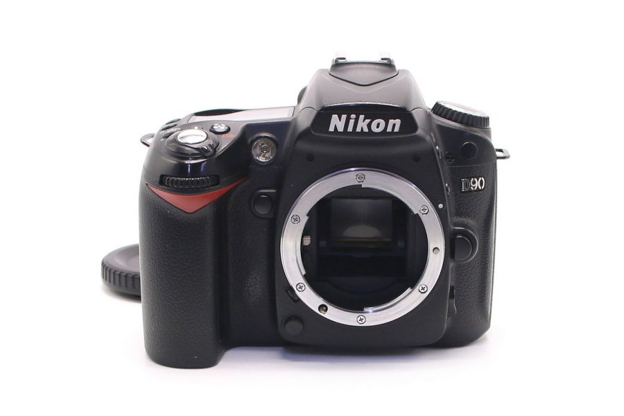 Nikon D90 body (пробег 96785 кадров)