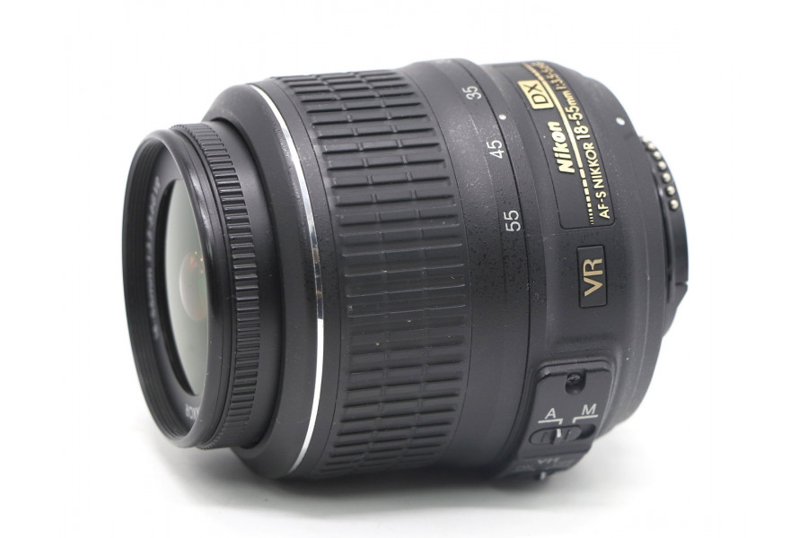 Объектив Nikon 18-55mm f /3.5-5.6G AF-S VR DX Nikkor