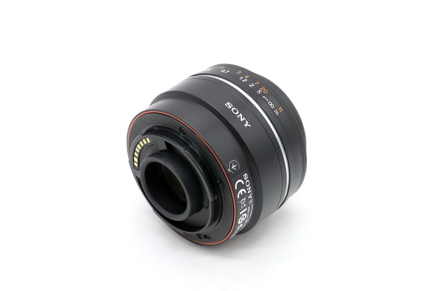 Объектив цифровой Sony DT 50mm f/1.8 SAM (SAL50F18)