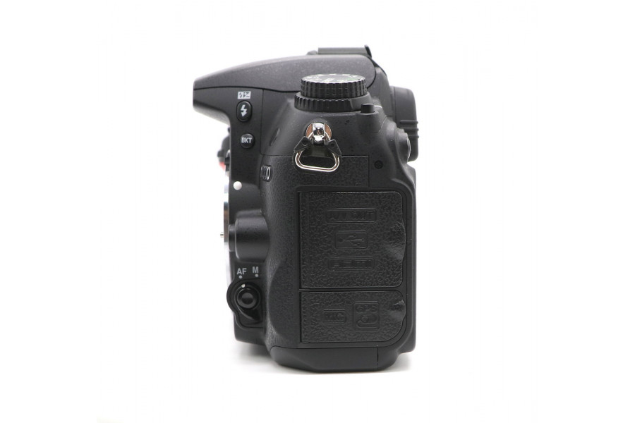 Nikon D7000 body в упаковке (пробег 6580 кадров)