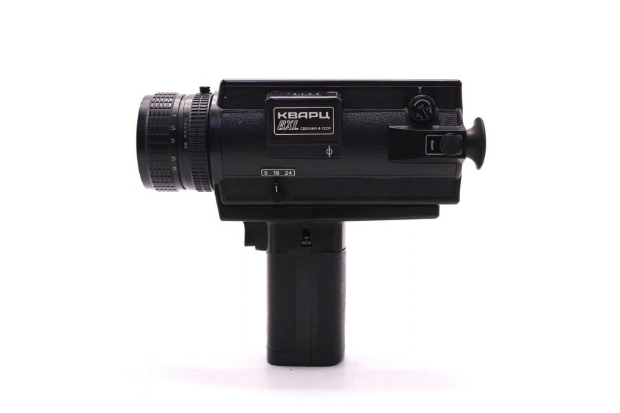 Любительская кинокамера Кварц 8XL (СССР, 1985г.)