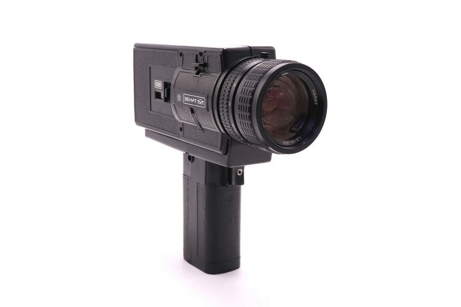 Любительская кинокамера Кварц 8XL (СССР, 1985г.)