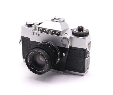 Профессиональная зеркальная камера Киев 15 Тее kit