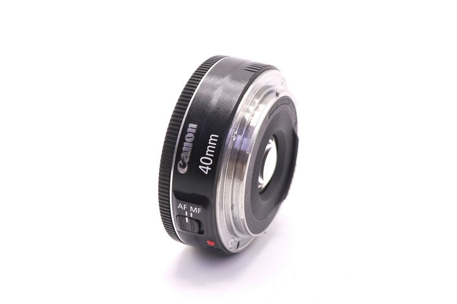 Полнокадровый объектив Canon EF 40mm f/2.8 STM 