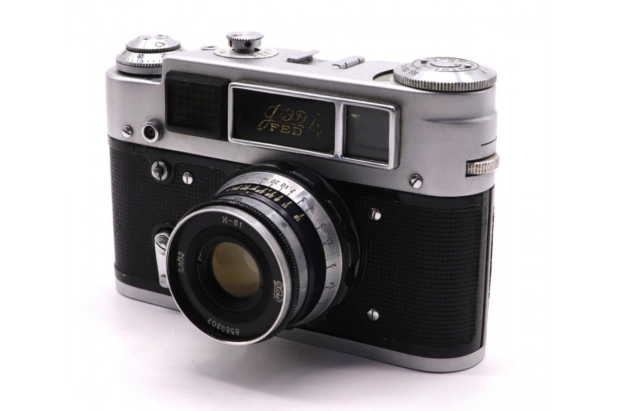Зеркальный фотоаппарат Фэд 4 + Индустар-61 (СССР)