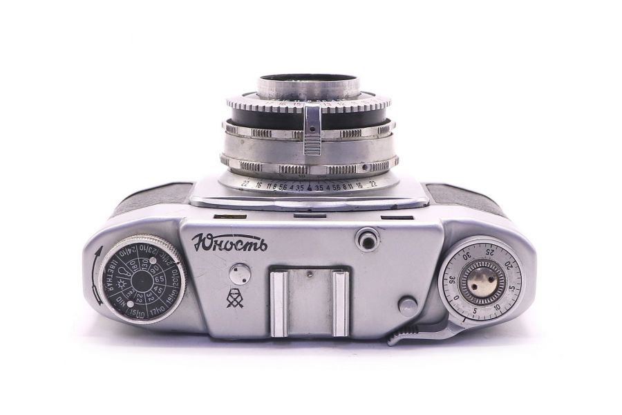 Малоформатный дальномерный фотоаппарат Юность