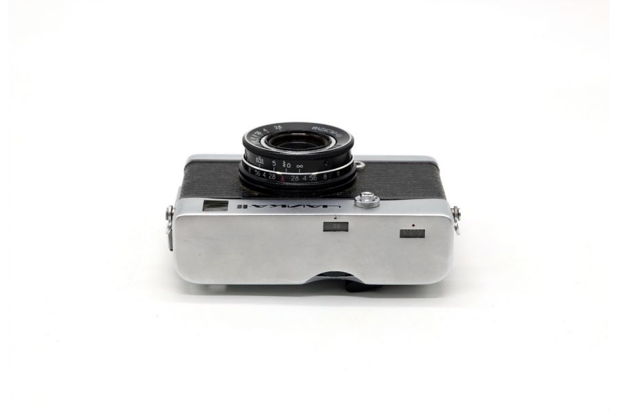 Советский полуформатный фотоаппарат Чайка 2 (1970)