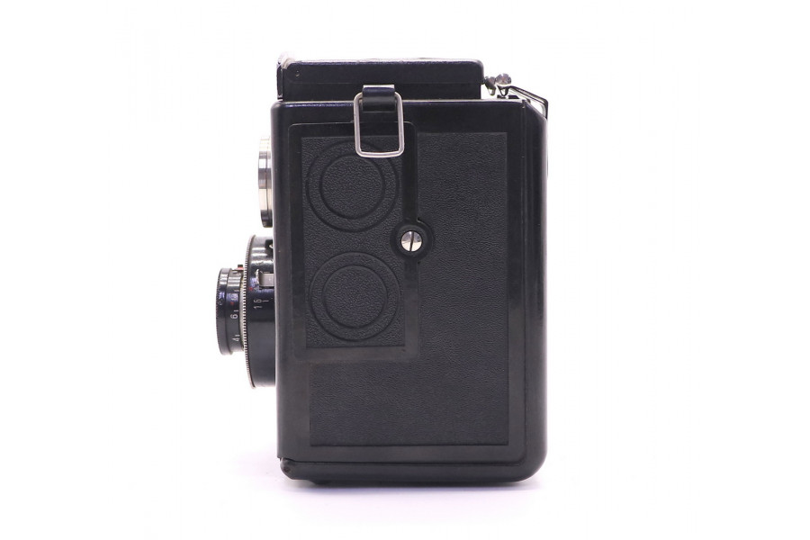 Советский зеркальный фотоаппарат Комсомолец
