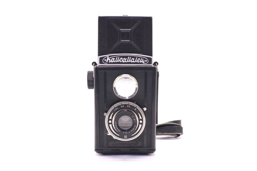 Советский зеркальный фотоаппарат Комсомолец