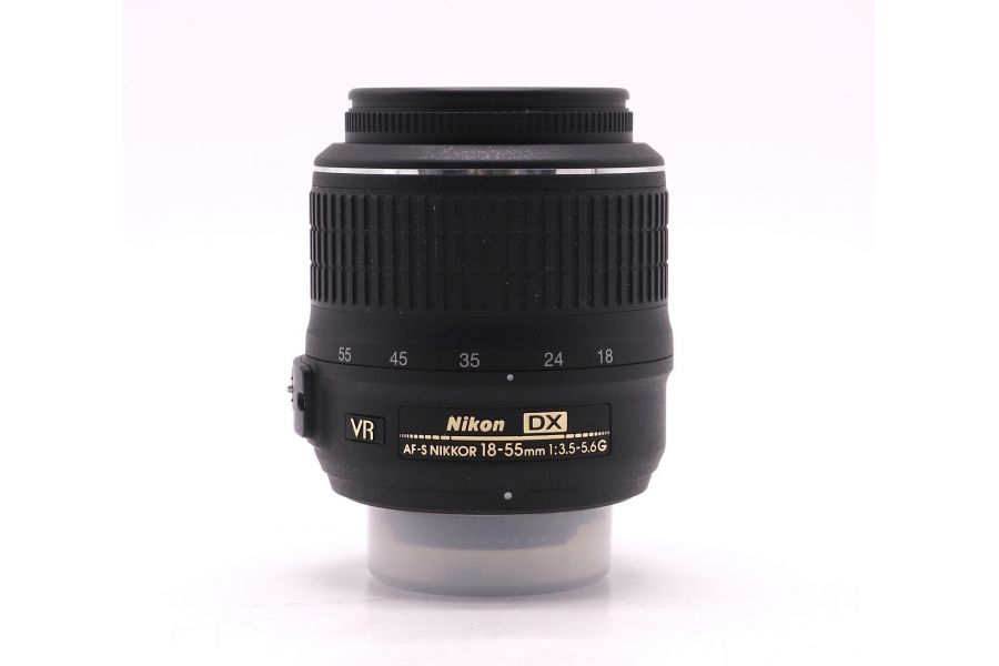 Nikon 18-55mm f/3.5-5.6G AF-S VR DX Nikkor в упаковке