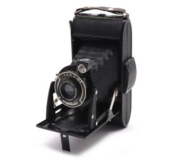 Камера Voigtlander Bessa + Voigtar 7,7/105mm