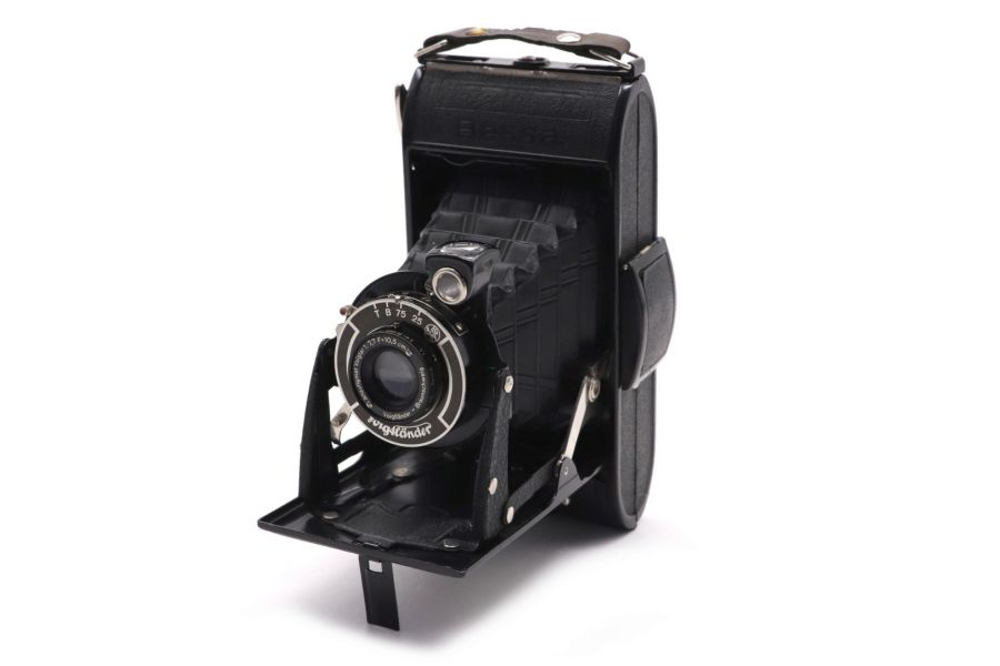 Камера Voigtlander Bessa + Voigtar 7,7/105mm
