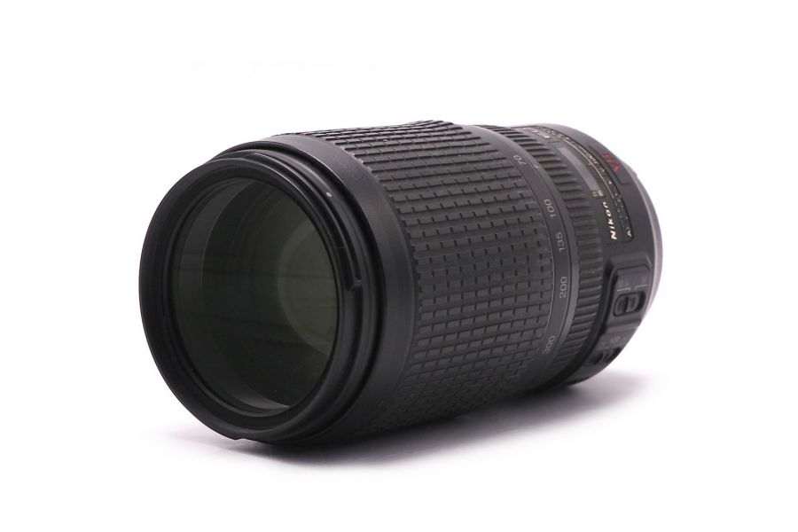 Телеобъектив Nikon 70-300mm f/4.5-5.6G ED-IF AF-S VR Zoom-Nikkor в упаковке