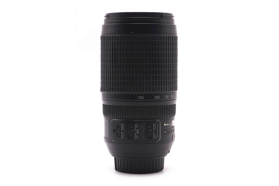 Телеобъектив Nikon 70-300mm f/4.5-5.6G ED-IF AF-S VR Zoom-Nikkor в упаковке