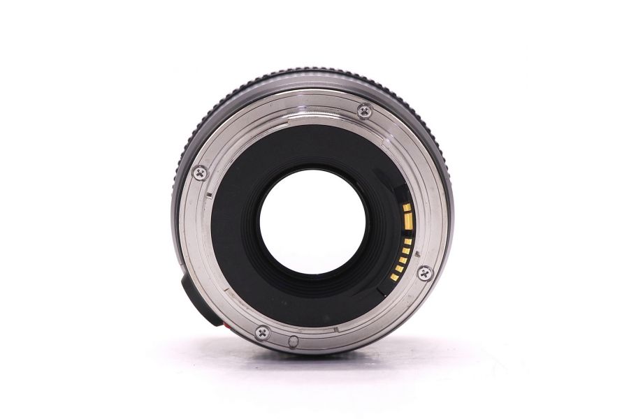 Canon EF 28mm f/1.8 USM (Japan)