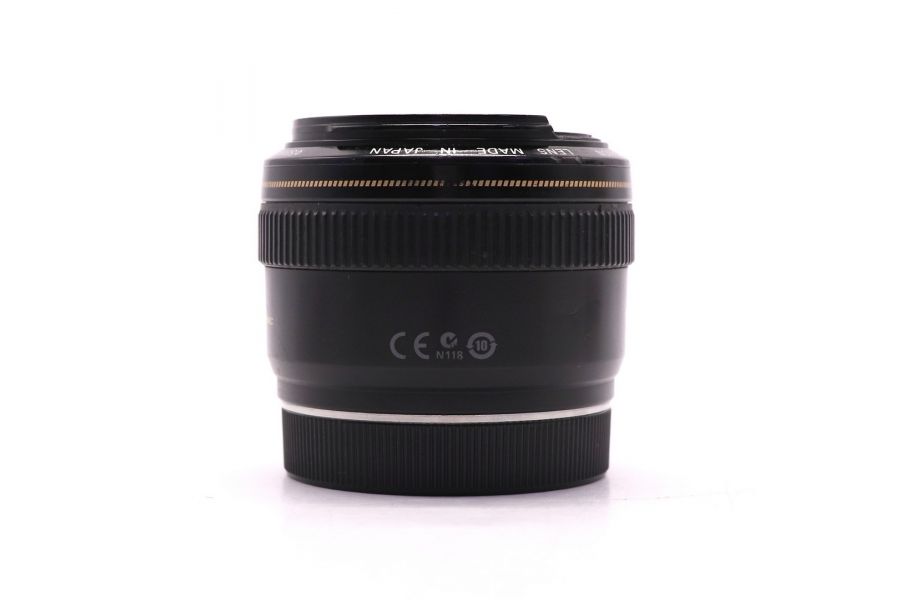 Canon EF 28mm f/1.8 USM (Japan)