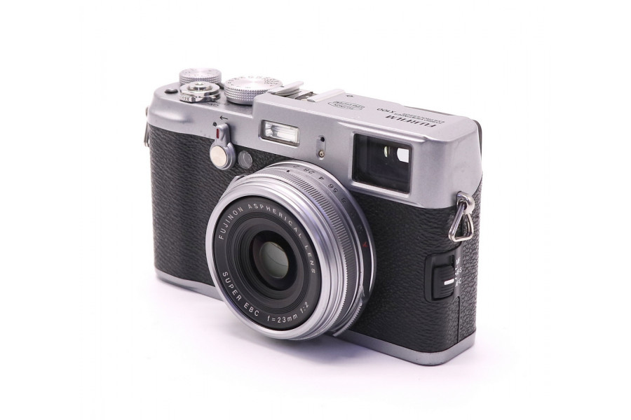 Компактная цифровая фотокамера Fujifilm X100