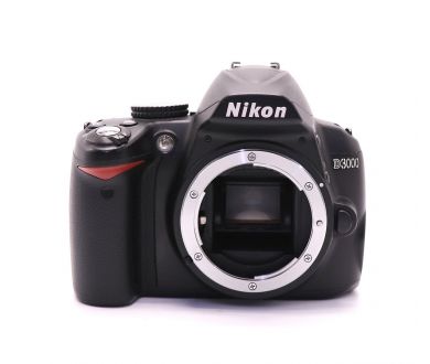 Nikon D3000 body (пробег 25000 кадров)