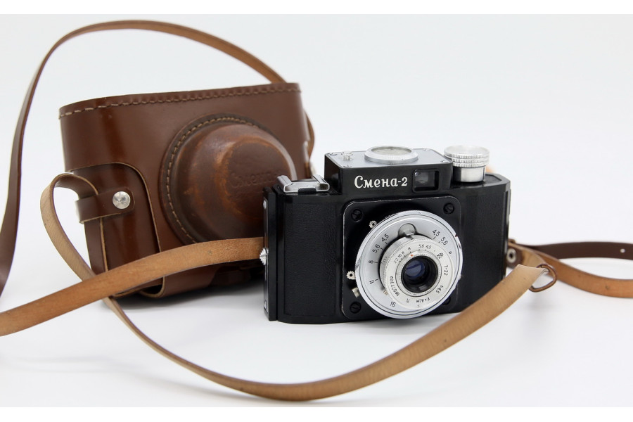 Фотокамера пленочная Смена 2 (СССР, 1960)