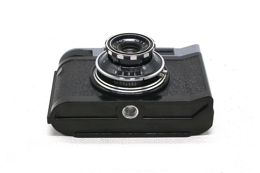 Советский фотоаппарат Смена 6 (ЛОМО, 1962)