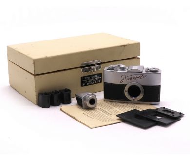Микроформатная советская фотокамера Нарцисс body
