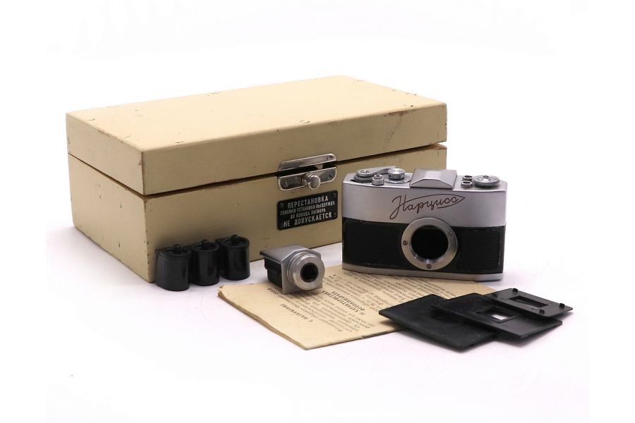 Микроформатная советская фотокамера Нарцисс body