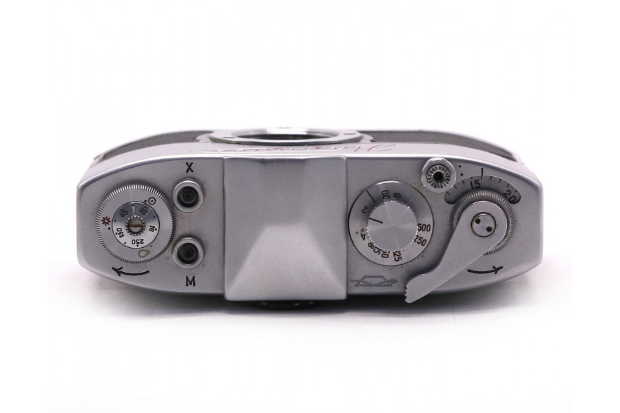 Микроформатная советская фотокамера Нарцисс body