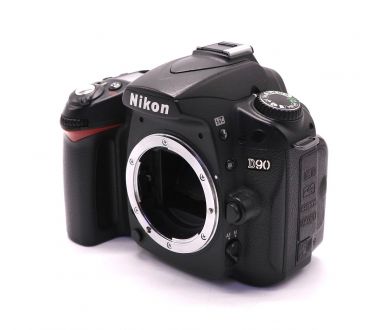 Nikon D90 body (пробег 17500 кадров)