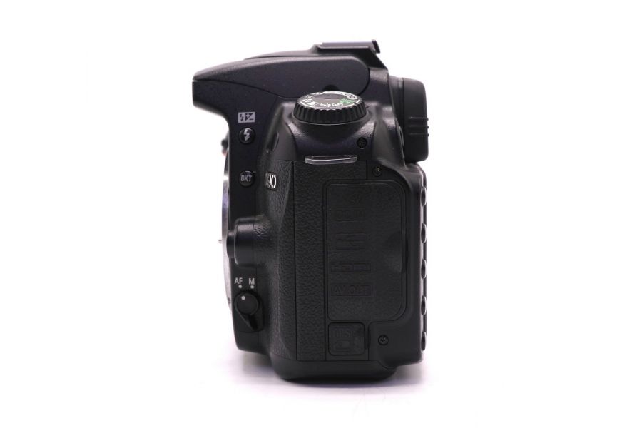 Nikon D90 body (пробег 17500 кадров)