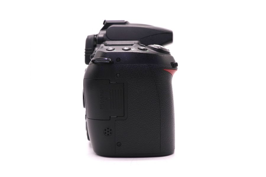 Nikon D90 body (пробег 17500 кадров)