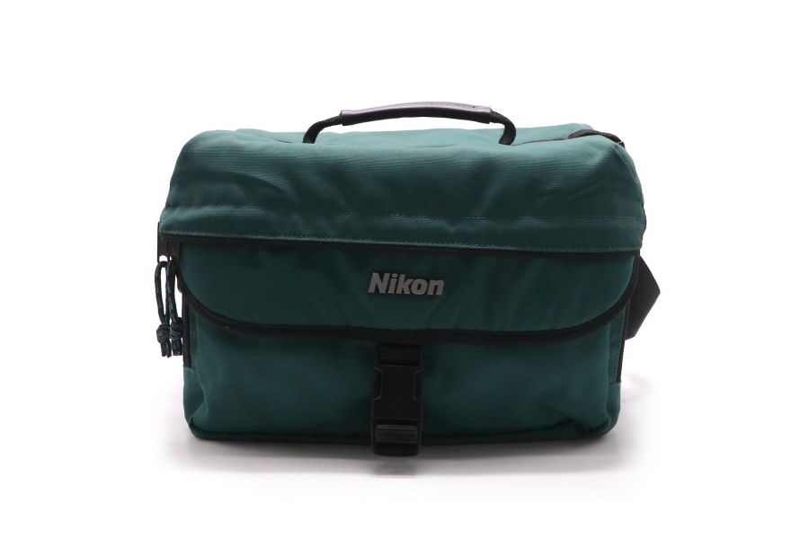 Компактная сумка для фотокамер Nikon средняя