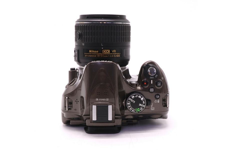 Фотокамера Nikon D5200 kit в упаковке (пробег 6740 кадров)