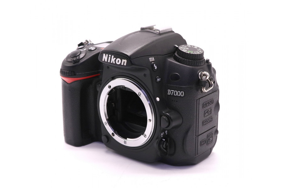 Камера Nikon D7000 body (пробег 21730 кадров)