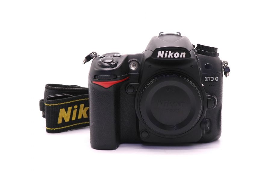 Камера Nikon D7000 body (пробег 21730 кадров)