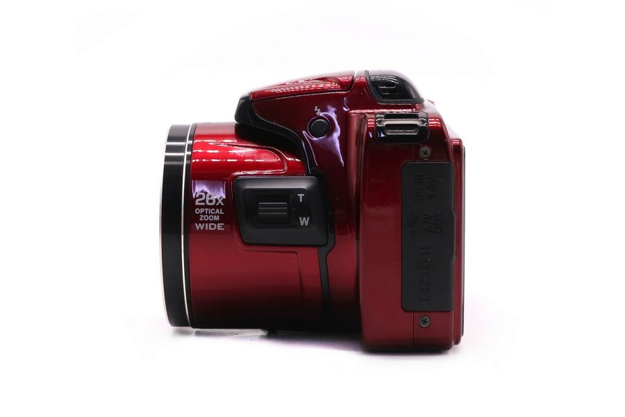 Компактный Nikon Coolpix L810 в упаковке