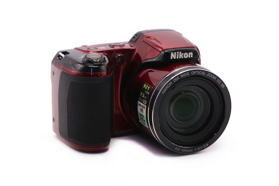 Компактный Nikon Coolpix L810 в упаковке