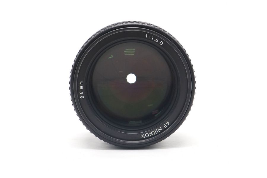 Портретный объектив Nikon 85mm f/1.8D AF Nikkor