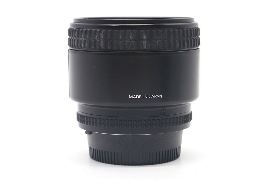 Портретный объектив Nikon 85mm f/1.8D AF Nikkor