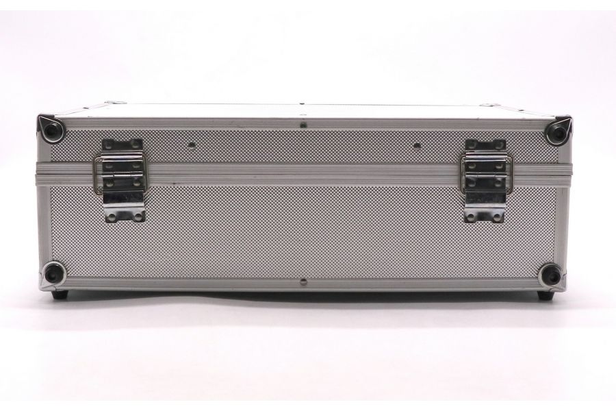 Кейс алюминиевый silver с замком и ключами