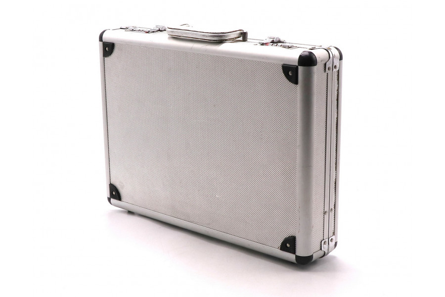 Кейс алюминиевый silver с замком BergHOFF