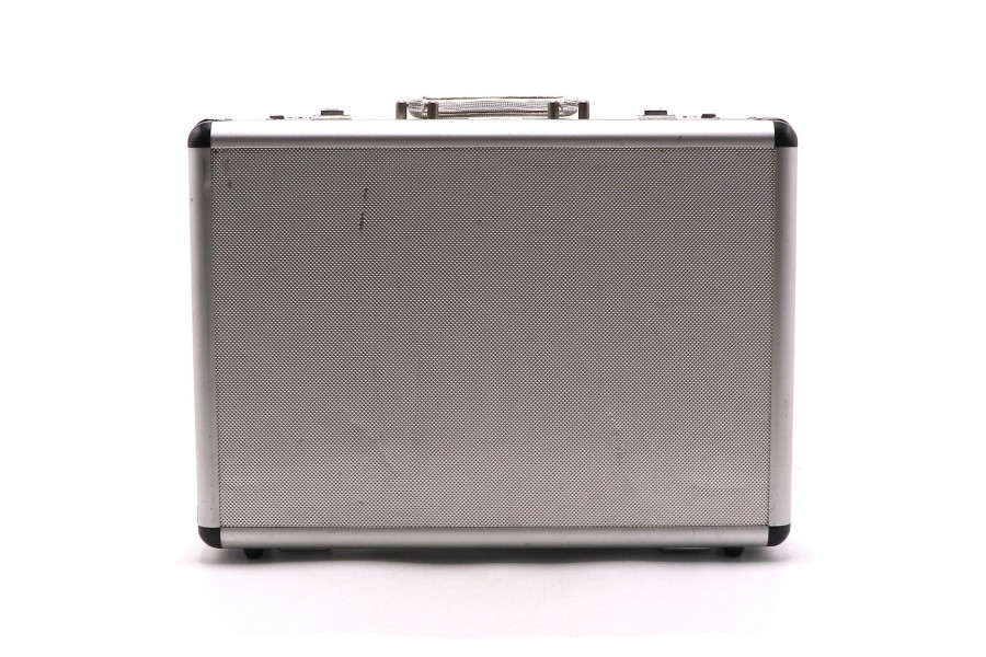 Кейс алюминиевый silver с замком BergHOFF