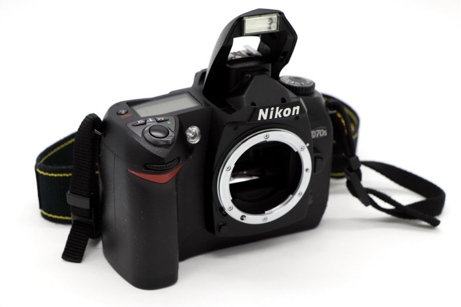 Камера Nikon D70s body (пробег 27430 кадров)