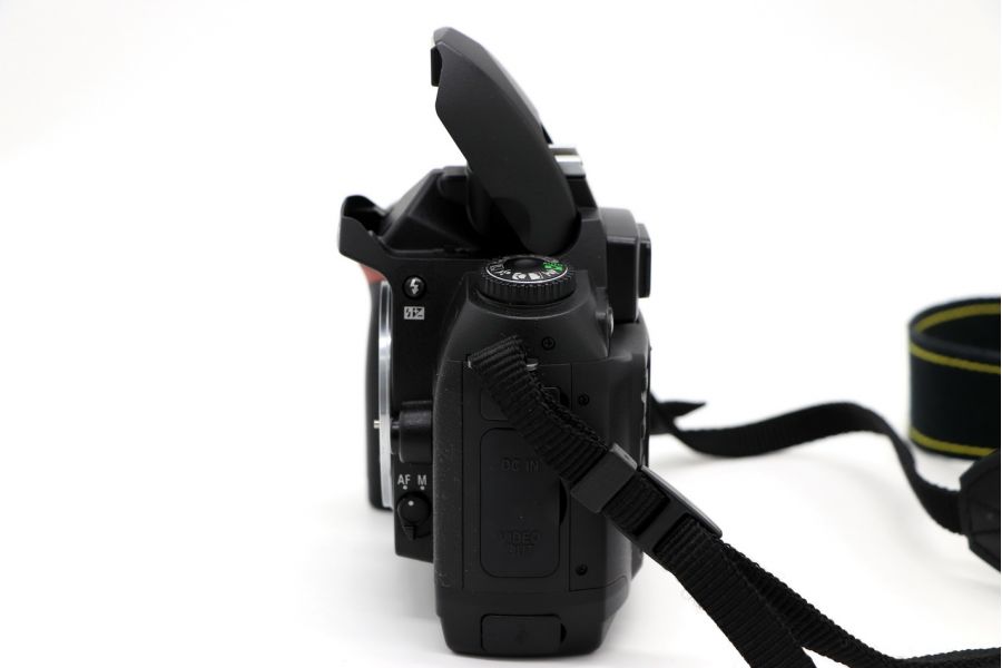 Камера Nikon D70s body (пробег 27430 кадров)