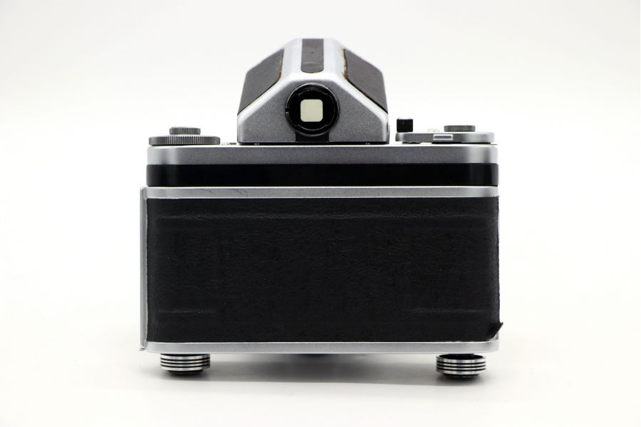 Зеркальный фотоаппарат Pentacon Six TL body