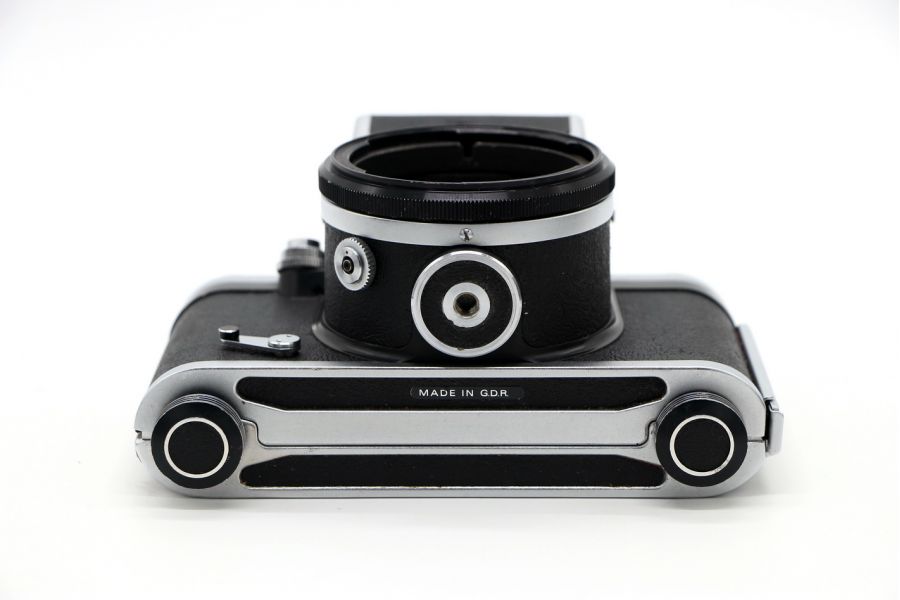 Зеркальный фотоаппарат Pentacon Six TL body