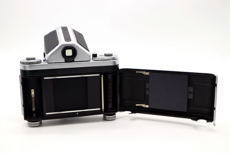 Зеркальный фотоаппарат Pentacon Six TL body