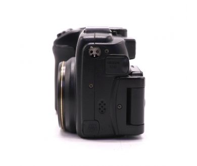 Фотокамера компактная Nikon Coolpix 5400 в упаковке