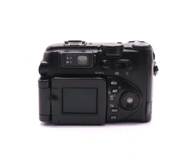 Фотокамера компактная Nikon Coolpix 5400 в упаковке
