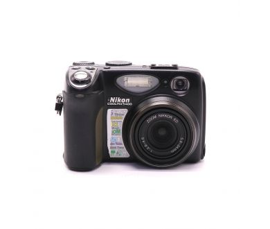 Фотокамера компактная Nikon Coolpix 5400 в упаковке