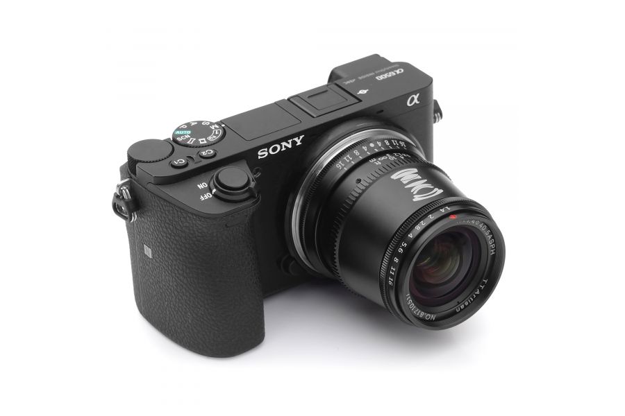 Объектив TTartisan 17mm f/1.4 APS-C для Sony E